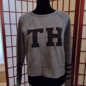 Tommy Hilfiger long sleeve sweatshirt